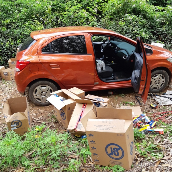 AÇAILÂNDIA - PRF intercepta assaltantes encapuzados que roubavam carregamento de cigarros na BR 010