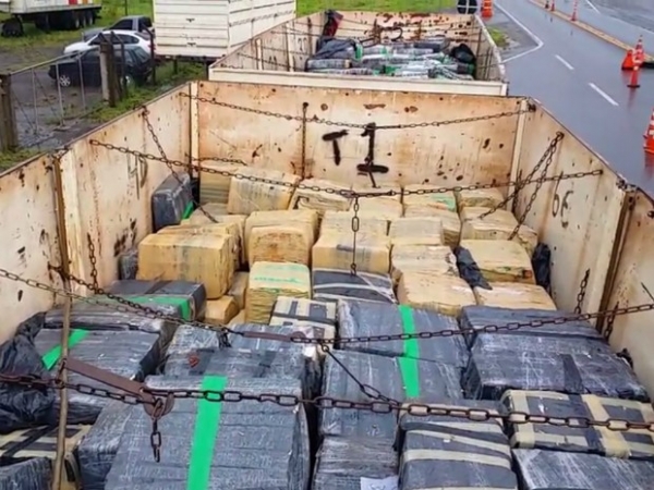 Com 24,5 toneladas, PRF confirma maior apreensão de maconha do país