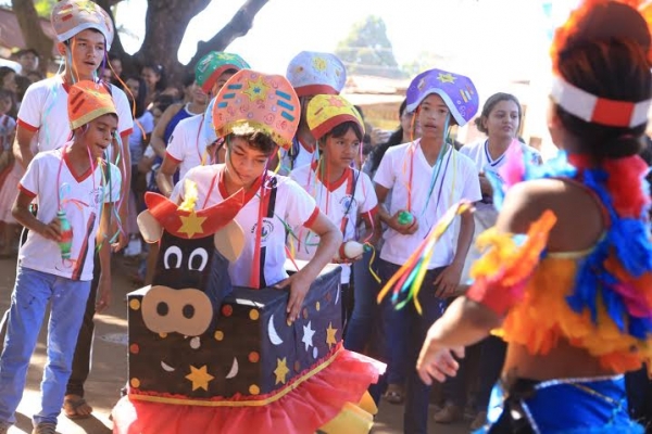 Prefeitura de Açailândia Promove Projeto Encantos Literários do Maranhão na Praça do Massaranduba