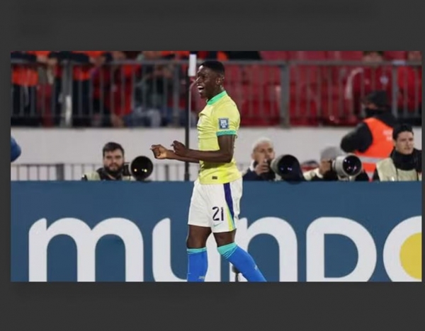 COM GOLS DE ATACANTES DO BOTAFOGO, BRASIL VIRA SOBRE O CHILE EM SANTIAGO