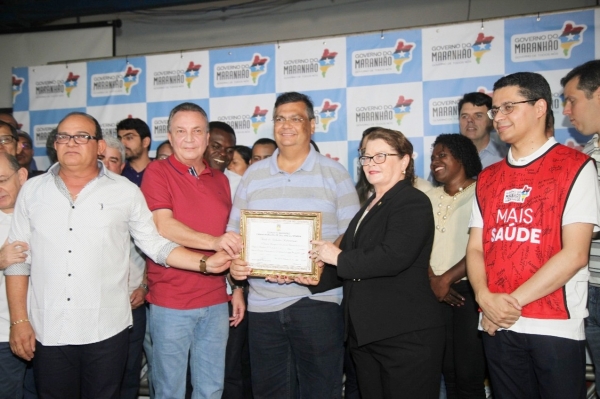 Flávio Dino é primeiro governador a receber título de Cidadão Ribamarense, diz presidente da Câmara Municipal