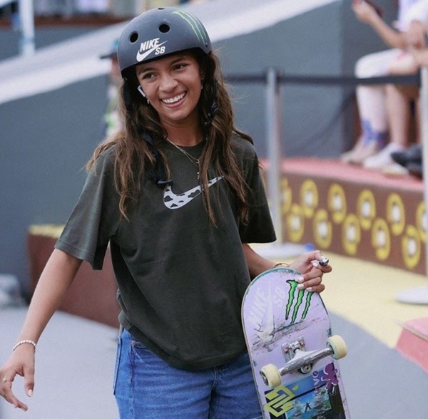 RAYSSA LEAL SE CONSAGRA TETRACAMPEÃ EM CIRCUITO NACIONAL DE SKATE NO RIO