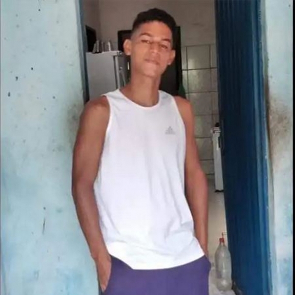 Homem desaparece após ser obrigado por criminosos a pular no Rio Tocantins