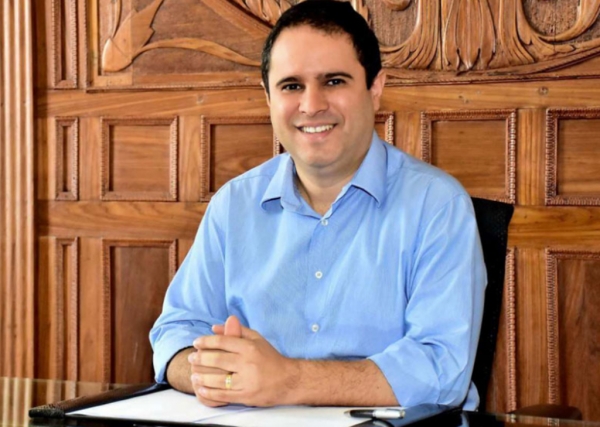  Ex-prefeito de São Luís Edivaldo Jr dá entrada em hospital com quadro de cálculo renal