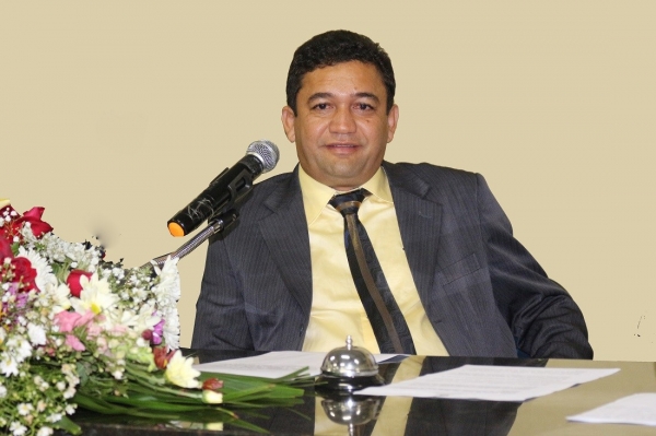 MAIS UMA VEZ - Vereador Ceará é afastado mais uma vez do cargo de presidente da câmara municipal