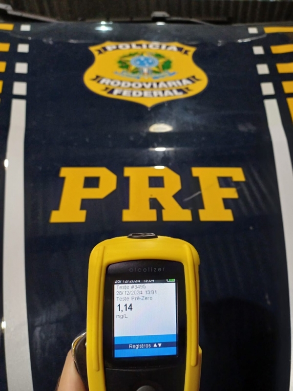 MOTORISTA DE CARRO É DETIDO APÓS DIRIGIR EMBRIAGADO E SE ENVOLVER EM ACIDENTE NA BR-010 EM IMPERATRIZ