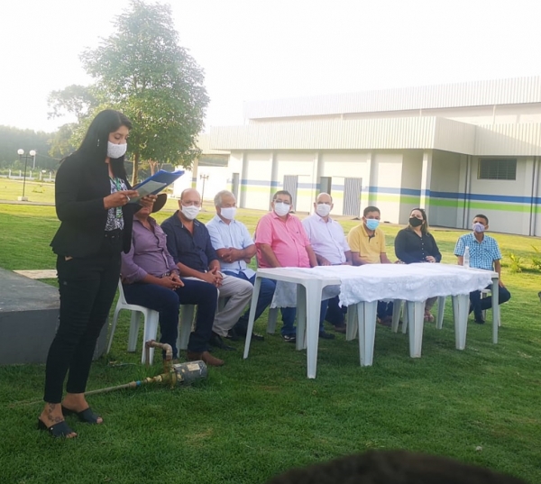 AÇAILÂNDIA - AGED entrega título de registro no Serviço de Inspeção Estadual ao frigorífico municipal 