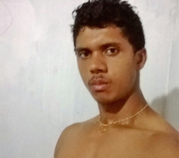 AÇAILÂNDIA  - Homem é assassinado na Avenida do Quartel próximo ao abrigo dos idosos e Vila Ildemar