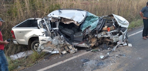 Inacreditável: Ocupantes desse carro tiveram apenas ferimentos leves