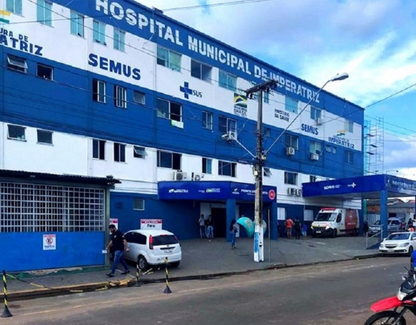 Funcionários que fazem limpeza do Socorrão e Socorrinho cobram salários atrasados