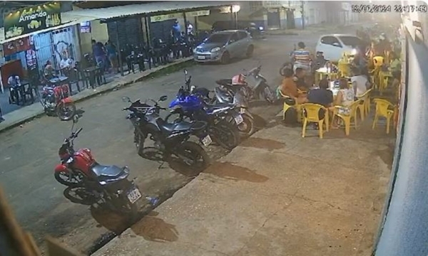 VÍDEO: MOTORISTA EMBRIAGADO INVADE BAR COM CARRO CONTRA FAMÍLIA EM IMPERATRIZ