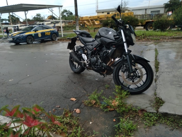 Motociclista com mandado de prisão em aberto é preso na BR-135 no MA