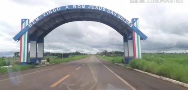 BOM JESUS DAS SELVAS - Professora é denunciada por terceirização de aulas