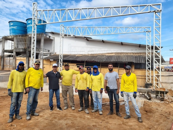 AÇAILÂNDIA – SEMANA TERMINA COM VEREADOR KELL FAZENDO PRESTAÇÃO DE CONTAS E VISITA A OBRA DE MODERNIZAÇÃO DO MERCADO MUNICIPAL.