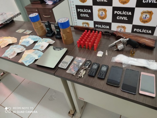 AÇAILÂNDIA - Polícia prende traficantes durante operação 