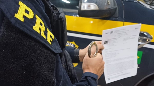  FORAGIDO POR HOMICÍDIO QUALIFICADO É PRESO PELA PRF EM CAXIAS (MA)