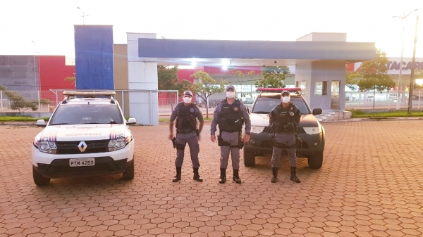 AÇAILÂNDIA COVID 19– Polícia Militar realiza operação para cumprir decreto 35.677 que suspende atividade de bares, lanchonetes e similares
