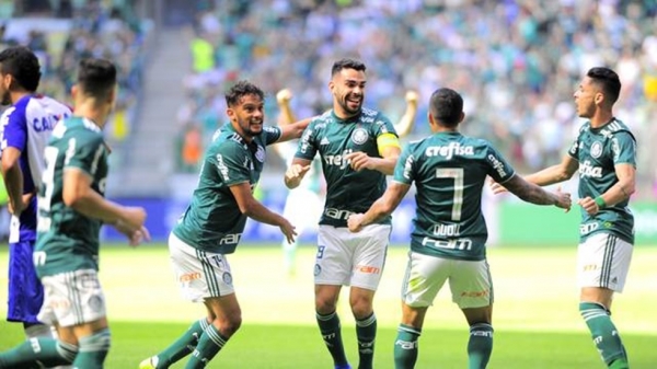 À espera de Felipão, Palmeiras passa fácil pelo Paraná com novo show de Bruno Henrique