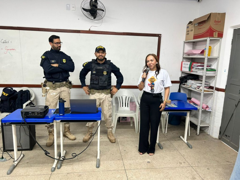 IMPERATRIZ – EDUCAÇÃO PARA TRÂNSITO É TEMA DE PALESTRA PARA ESTUDANTES