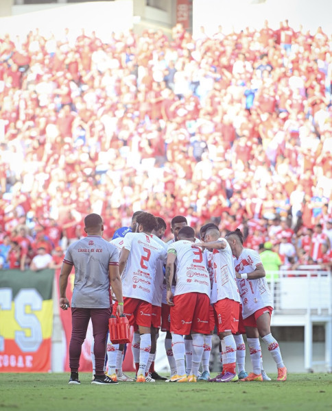 IMPERATRIZ FECHA ELENCO COM 20 JOGADORES E ANUNCIA TRÊS REFORÇOS PARA 2026