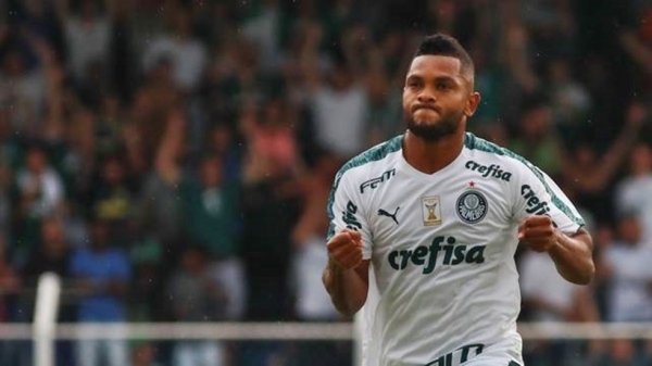 Com ataque em dia, Palmeiras vence São Caetano e faz novos testes no elenco