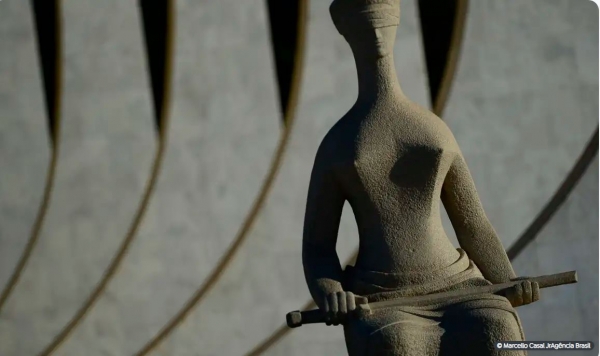 STF TEM MAIORIA DE VOTOS CONTRA “PODER MODERADOR” DAS FORÇAS ARMADAS