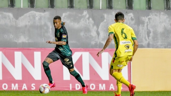 Em duelo direto no G-4 da Série B, América-MG vence o Sampaio Corrêa