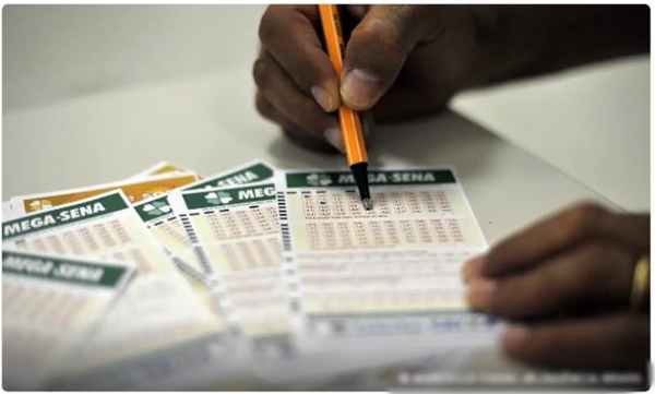 MEGA-SENA NÃO TEM GANHADOR E PRÊMIO ACUMULA EM R$ 51 MILHÕES