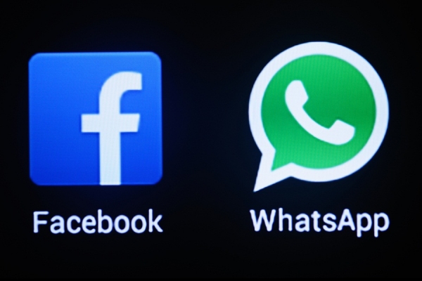 WhatsApp começa a compartilhar dados com Facebook