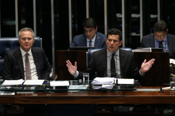 Após debate com Moro, senadores apresentam substitutivo a projeto