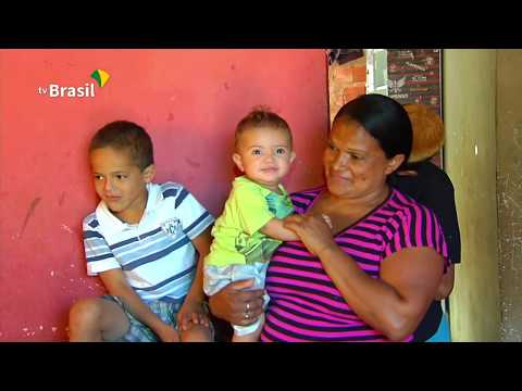 Bolsonaro assina MP que concede 13º pagamento do Bolsa Família