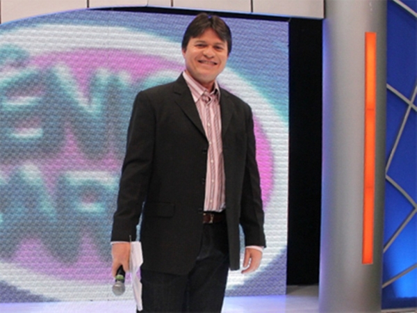 Morre aos 51 anos o apresentador Ênio Carlos, astro da TV cearense