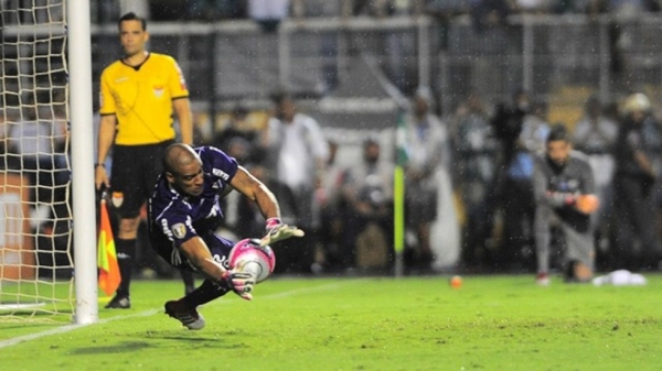 Palmeiras bate o Santos nos pênaltis e avança à final do Paulistão
