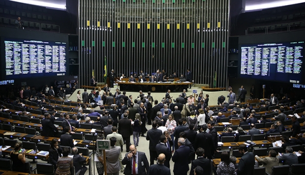 Câmara aprova aumento da pena para o crime de feminicídio