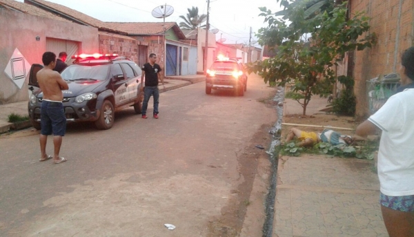 AÇAILÂNDIA: Corpo de homem morto é encontrado em rua da Vila Ildemar.