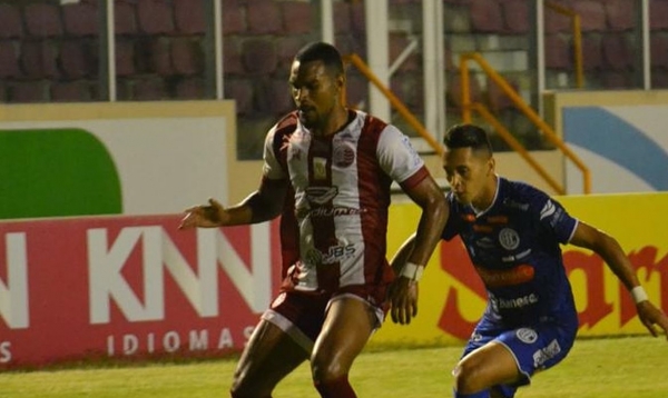 Confiança vence Náutico no encerramento da 32ª rodada da Série B