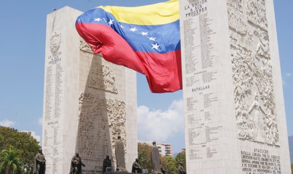 Bolsonaro fala em fechamento parcial da fronteira com a Venezuela