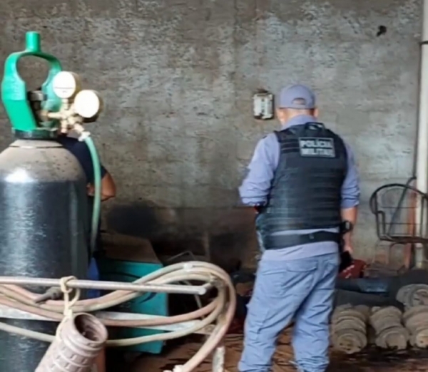 HOMEM MORTO COM GOLPE DE MARRETA FOI ASSASSINADO PELO PRÓPRIO PRIMO, DIZ POLÍCIA