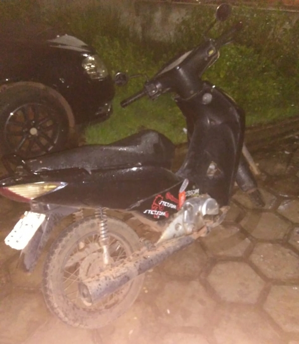 AÇAILÂNDIA – Homem é preso com moto roubada no centro da cidade 