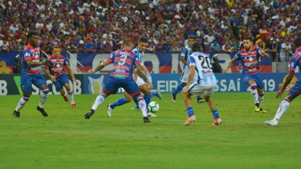 Fortaleza vence o CSA com facilidade e abre distância para o Z-4