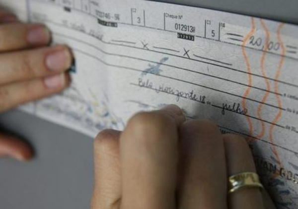 Cheques de qualquer valor serão compensados em um dia útil a partir de amanhã