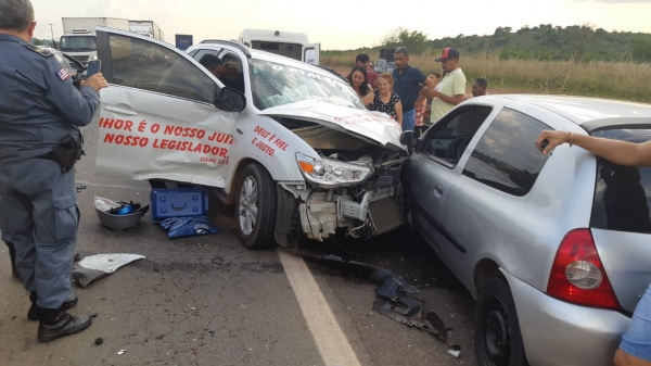MARANHÃO - Acidente envolvendo quatro veículos deixa uma idosa morta na BR-135/MA