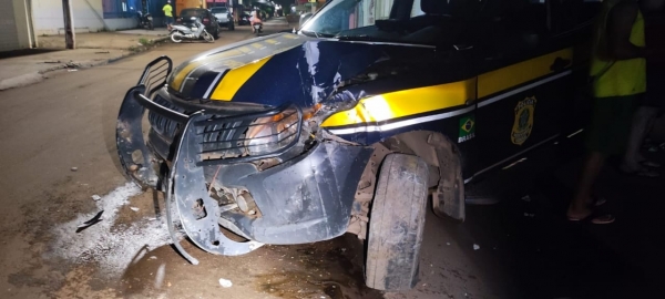 Imperatriz: acidente envolvendo viatura da PRF