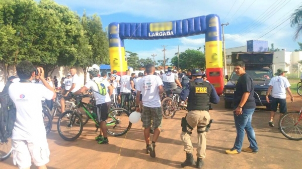 AÇAILÂNDIA - Passeio ciclístico contra as drogas