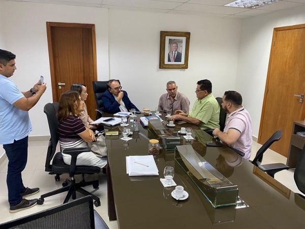 AÇAILÂNDIA - Prefeito Aluísio Sousa e secretário de saúde  Jonathan Oliveira cumprem agenda em São Luís