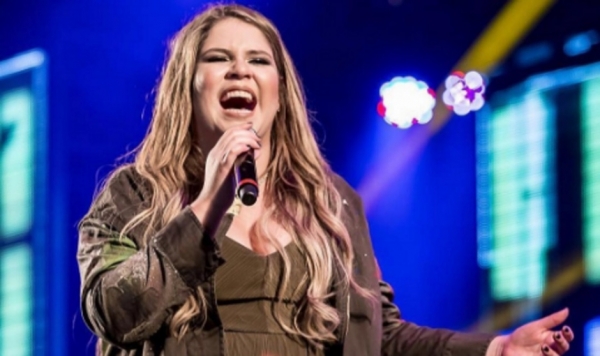 Marília Mendonça se torna a artista mais ouvida no país