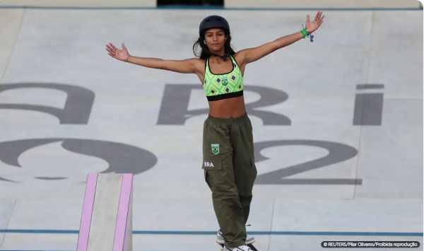 RAYSSA LEAL CONQUISTA MEDALHA DE BRONZE NO SKATE STREET FEMININO