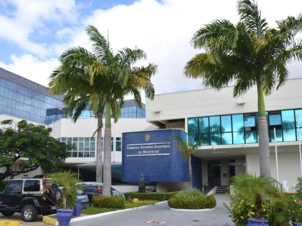 Título de eleitor poderá ser regularizado até 4 de maio, diz TRE