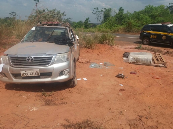 AÇAILÂNDIA - PRF registra dois capotamentos de  caminhonetes na BR 222