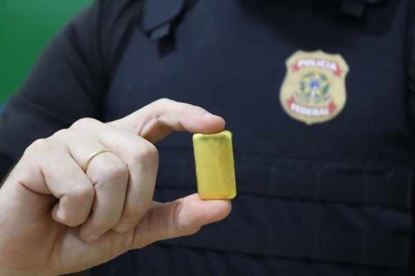 PF INVESTIGA EMPRESAS SUSPEITAS DE COMERCIALIZAR ILEGALMENTE QUASE R$ 10 BI EM OURO